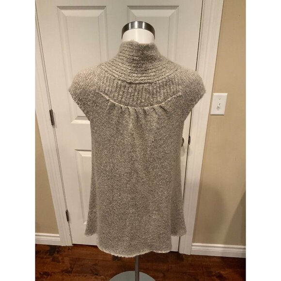 BCBG Max Azria Shimmering Gray Short Sleeve Swing Cardigan, Size Medium - Picture 4 of 5